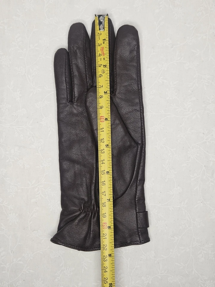 Michael Kors MK Brown Leather Circle Logo Size 7, Pre Owned, Retail Value $98 - Image 4 of 4