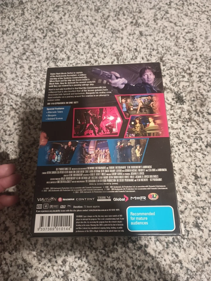 Gene Roddenberry's Andromeda: The Complete Series - Image 3 of 4