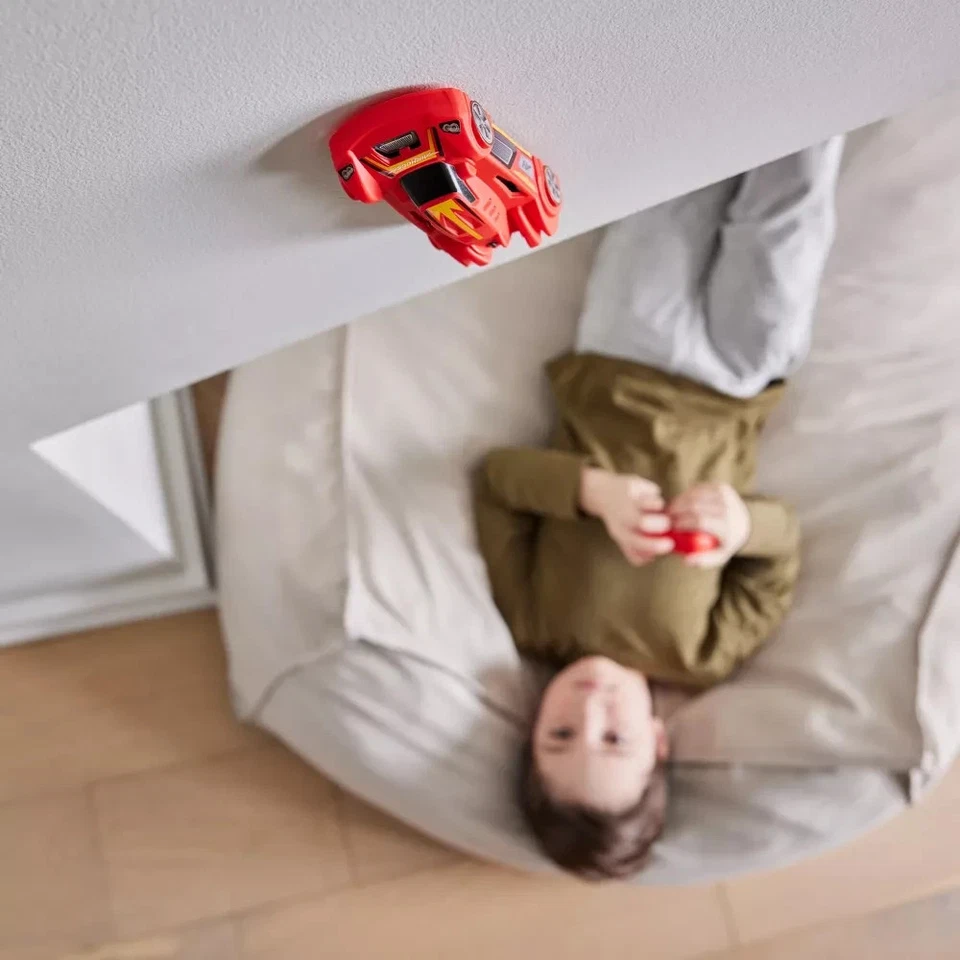 Air Hogs, Zero Gravity Sprint RC Car Wall Climber Ceiling Rechargeable Indoor - Image 3 of 4