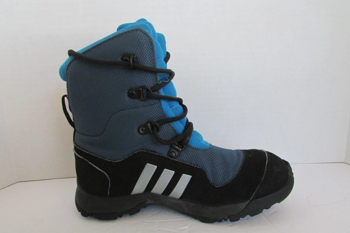 Adidas traxion hotsell climaproof