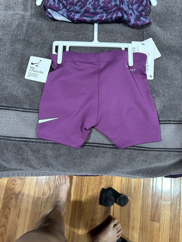 Girls Nike 2 Piece Set  - Picture 1 of 3
