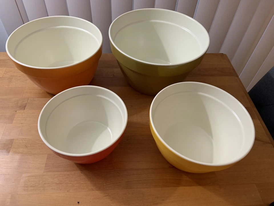 Juego de 4 cuencos mezcladores anidados 100 % melamina colores vintage años 70 - retro Foto 3 de 4