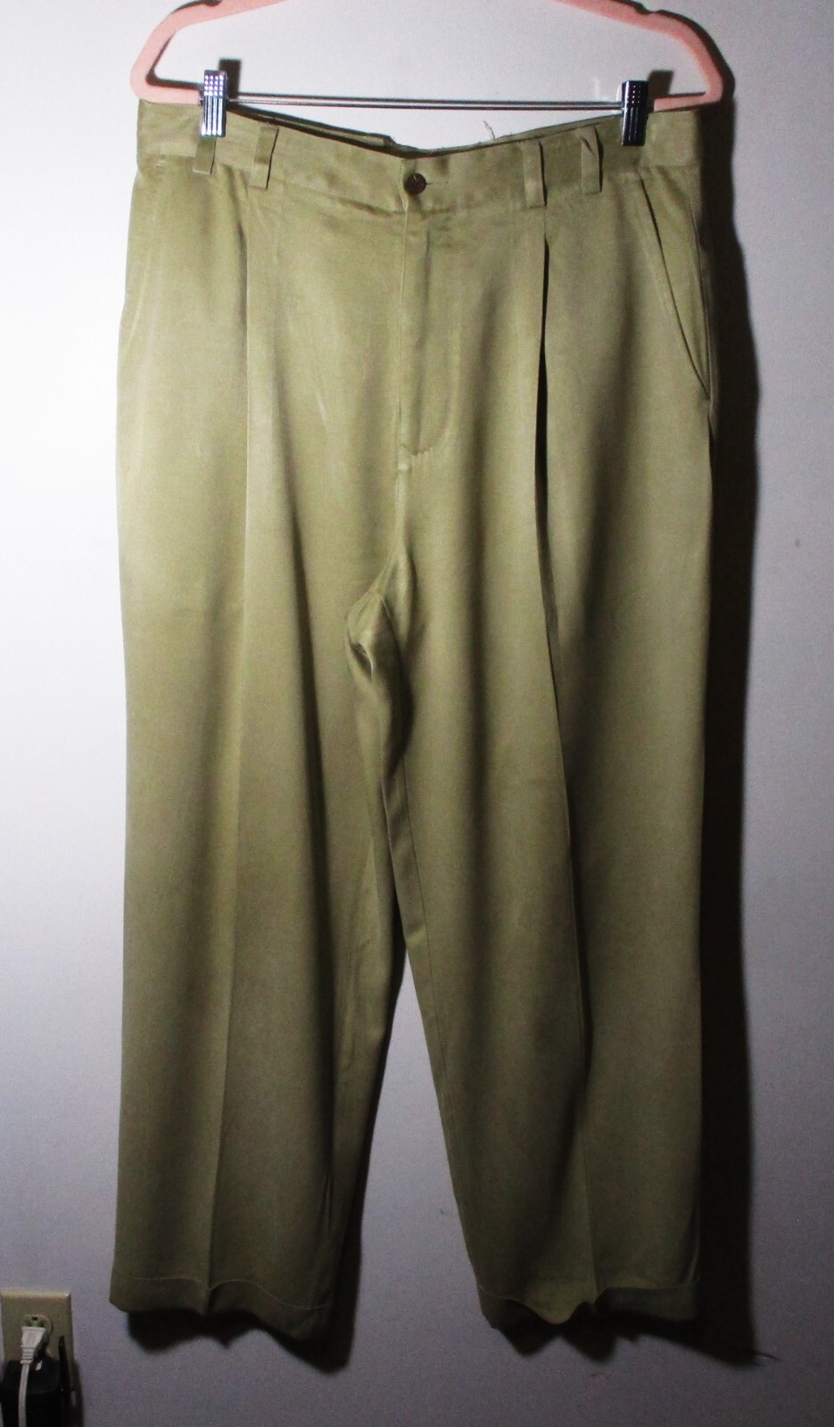 TOMMY BAHAMA Tan 100% Silk Pleated Pants Men's Size 34X29