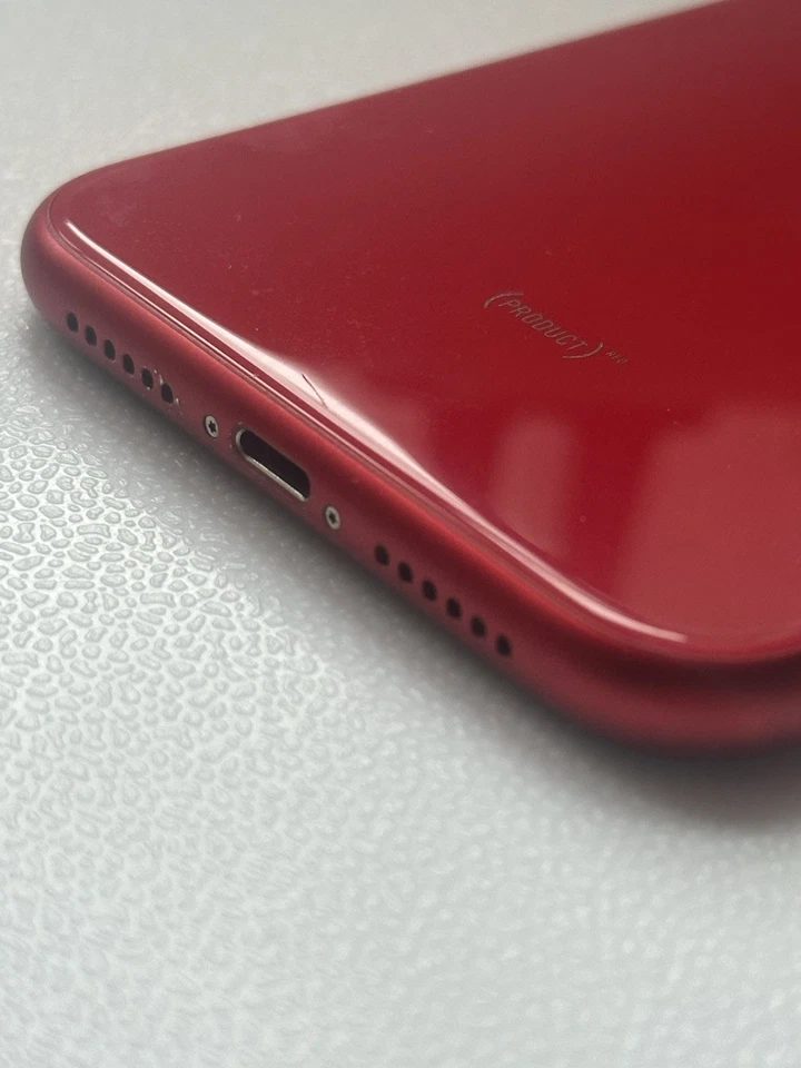 Apple iPhone 11 64GB Unlocked - Product Red - Excellent Condition - Image 4 of 4