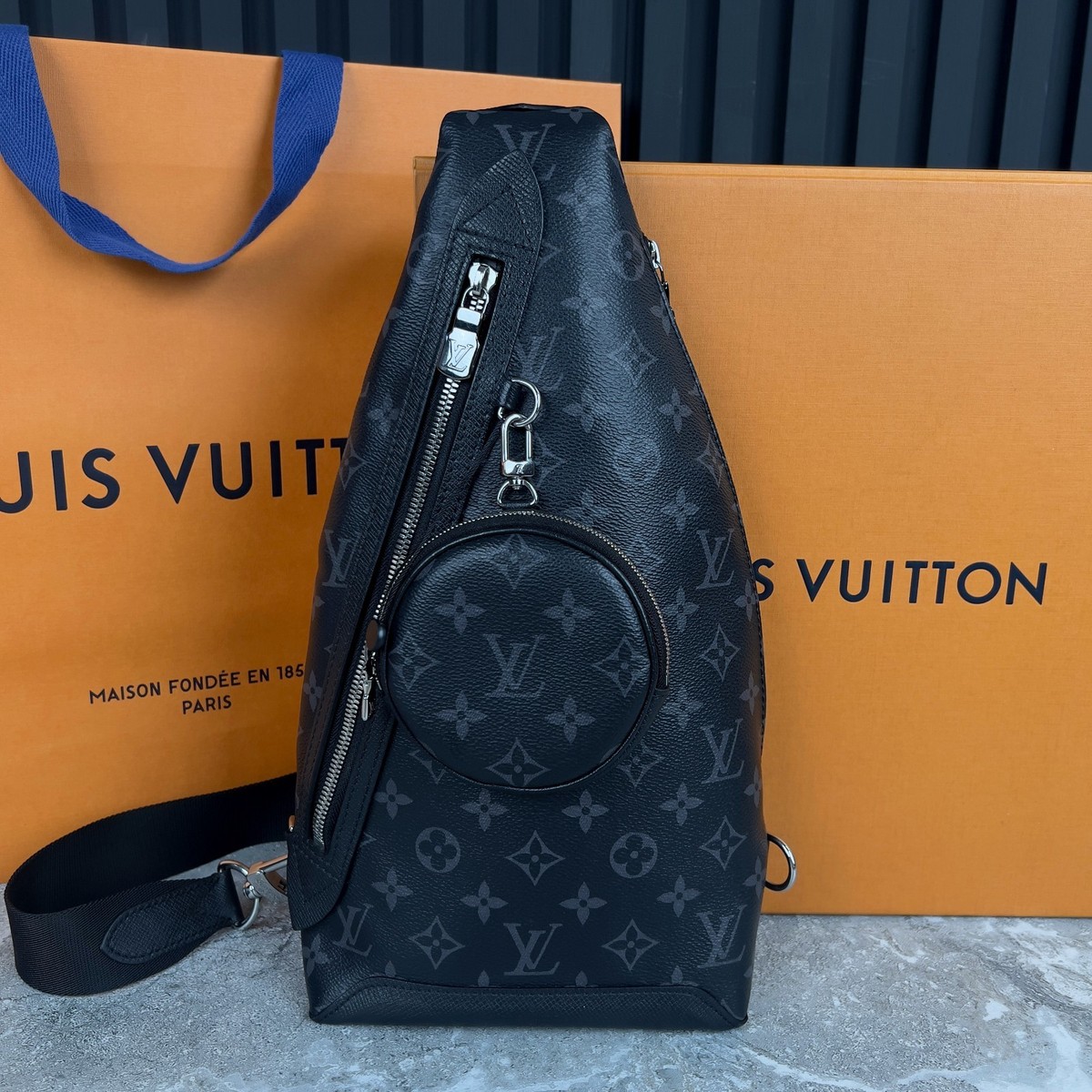 ルイヴィトン エクリプス バッグ Louis Vuitton Duo Slingbag Monogram Eclipse Canvas Taigarama