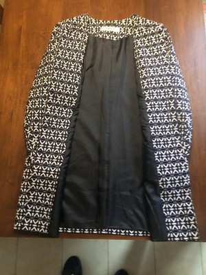 Jacke Damen .. Siehe Fotos  Verfügbar