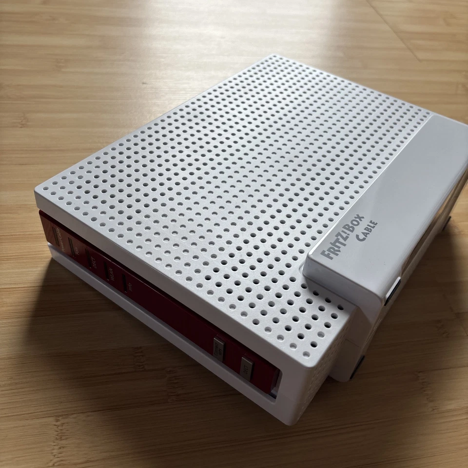 FRITZ!Box Cable 6590, Fritz!Powerline 1260E, Fritz!Repeater 2400 Komplettset - Bild 2 von 4