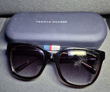 Tommy Hilfiger, Clara WP OL 363 Square Unisex Sunglasses W/case. T4-B5