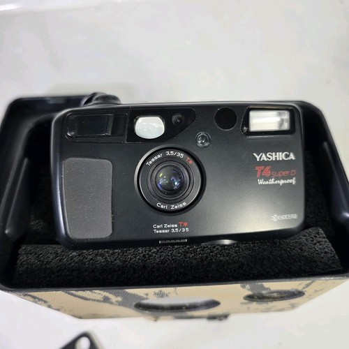 CAM TRAKKER SISTEMA DI SORVEGLIANZA RESISTENTE ALLE INTEMPERIE CON TELECAMERA YASHICA T4 SUPER D 35mm