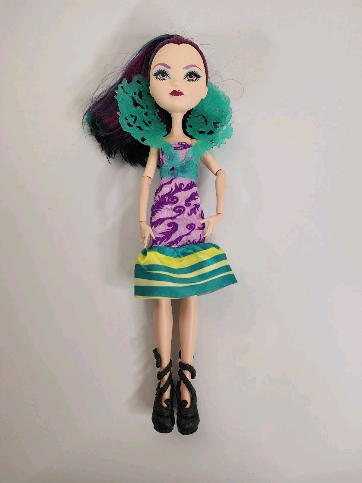 Ever After High RAVEN QUEEN WAY TOO WONDERLAND Doll 