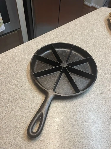 BSR 1950s Cast Iron 8‑Wedge Cornbread Skillet PAT PEND Vintage Pan