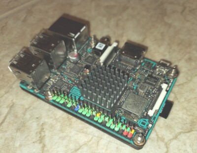 Asus Tinker Board v 1.2 Quad-Core 1.8GHz 2GB RAM w/ heatsink & 8gb micro SD pi