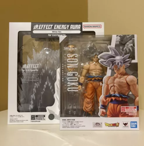 Son Goku -Ultra Instinct- S.H. Figuarts con efecto blanco efecto aura exclusivo