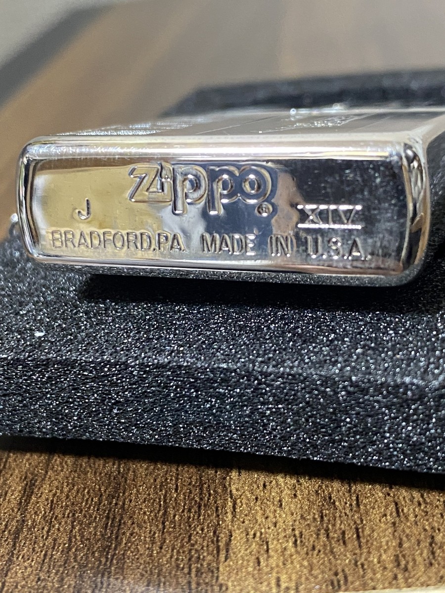 Zippo Rare Lighter Final Fantasy VIII 8 Squall Gunblade Limited