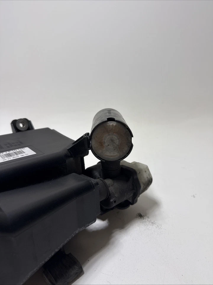 BMW 535I F07 F10 2011 2012 2013 bote de emisiones de evaporador de combustible OEM Foto 3 de 4