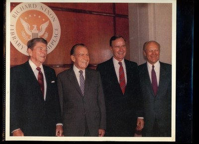 1990 Four Presidents Photo Reagan Nixon Bush Ford Library Collector Series Bac