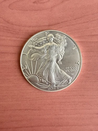 2025 American Silver Eagle 1 oz  .999 Fine
