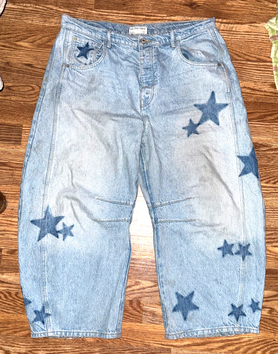 Free People We the Free Star Barrel Jeans 33 EUC