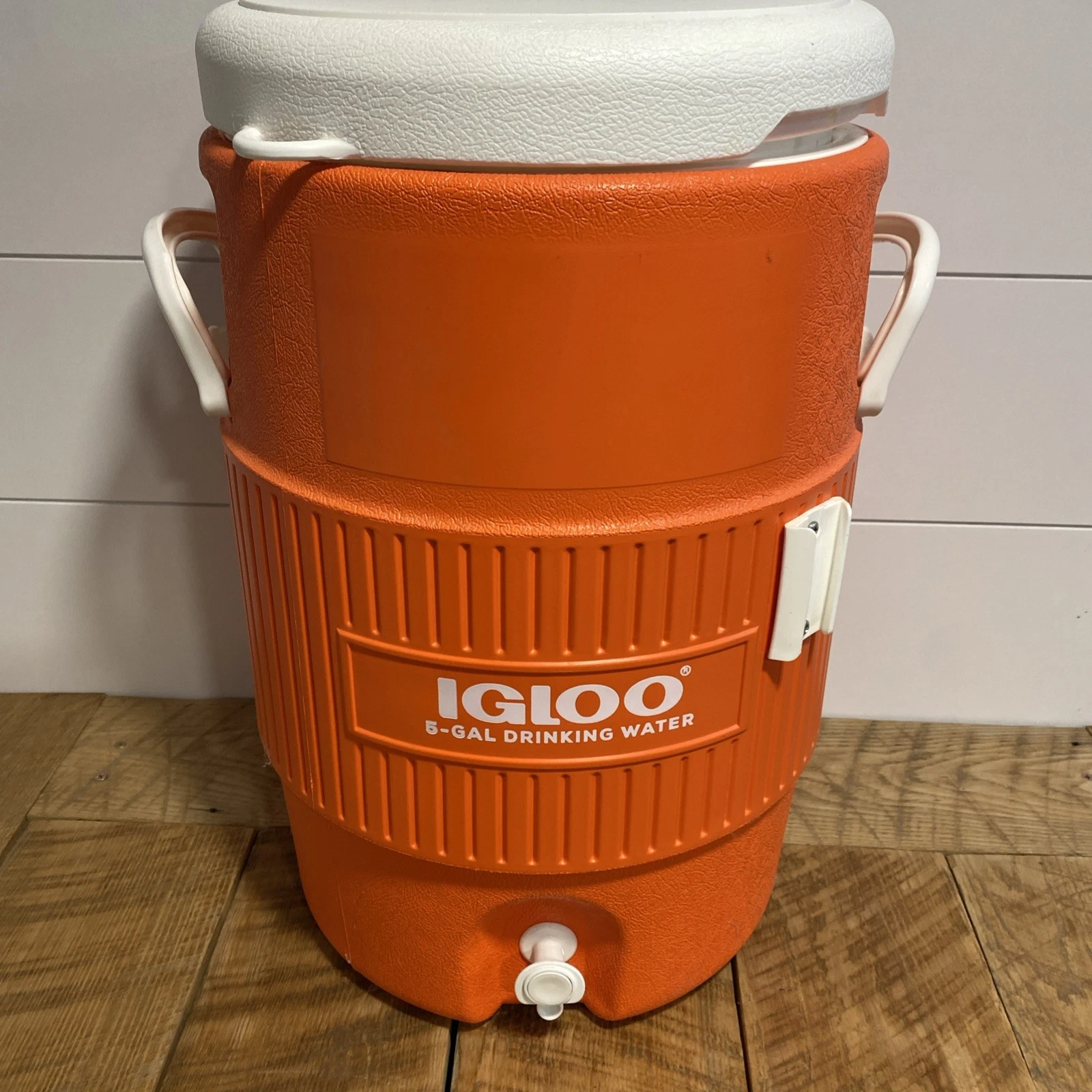 Igloo 5 Gallon Heavy-Duty Polyethylene Beverage Cooler - Orange -
Opens in a new window or tab