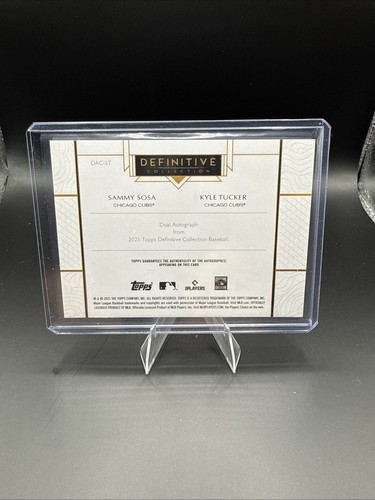 2025 Topps Definitive Collection Sammy Sosa Kyle Tucker Dual Auto /25 Cubs - Picture 2 of 2