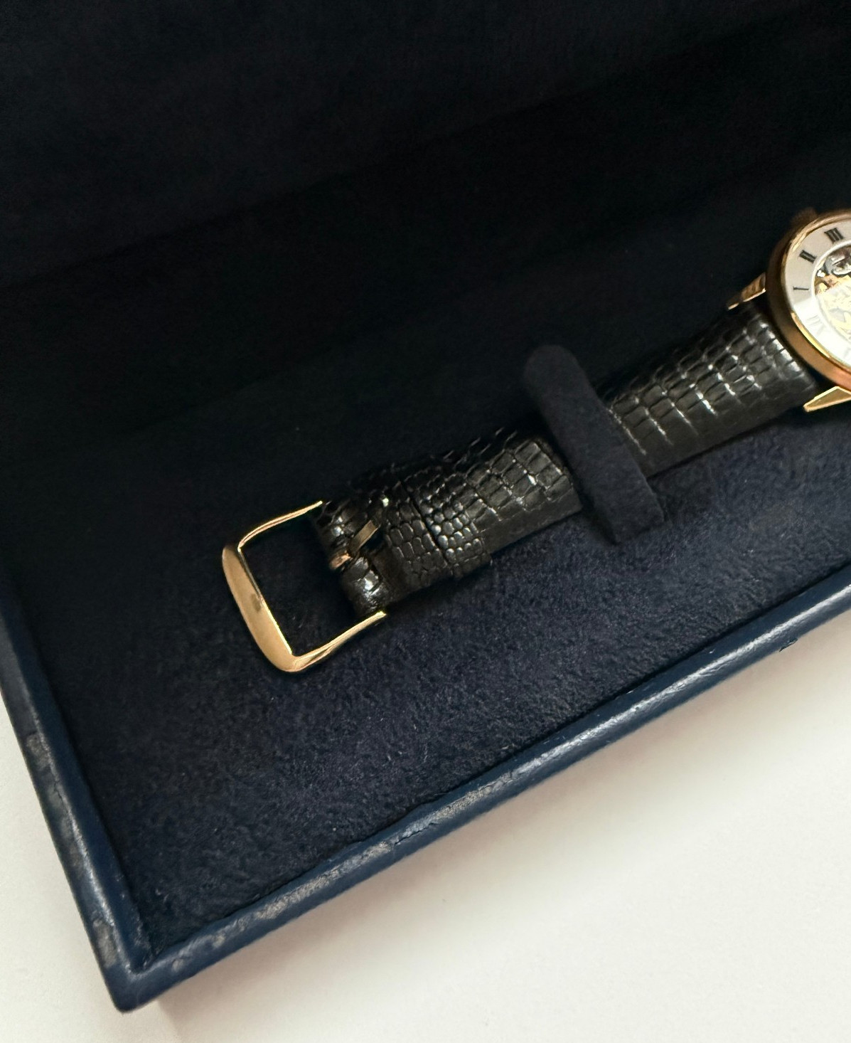 Universal Genève Skeleton Original box. Mechanical. Lizard strap.