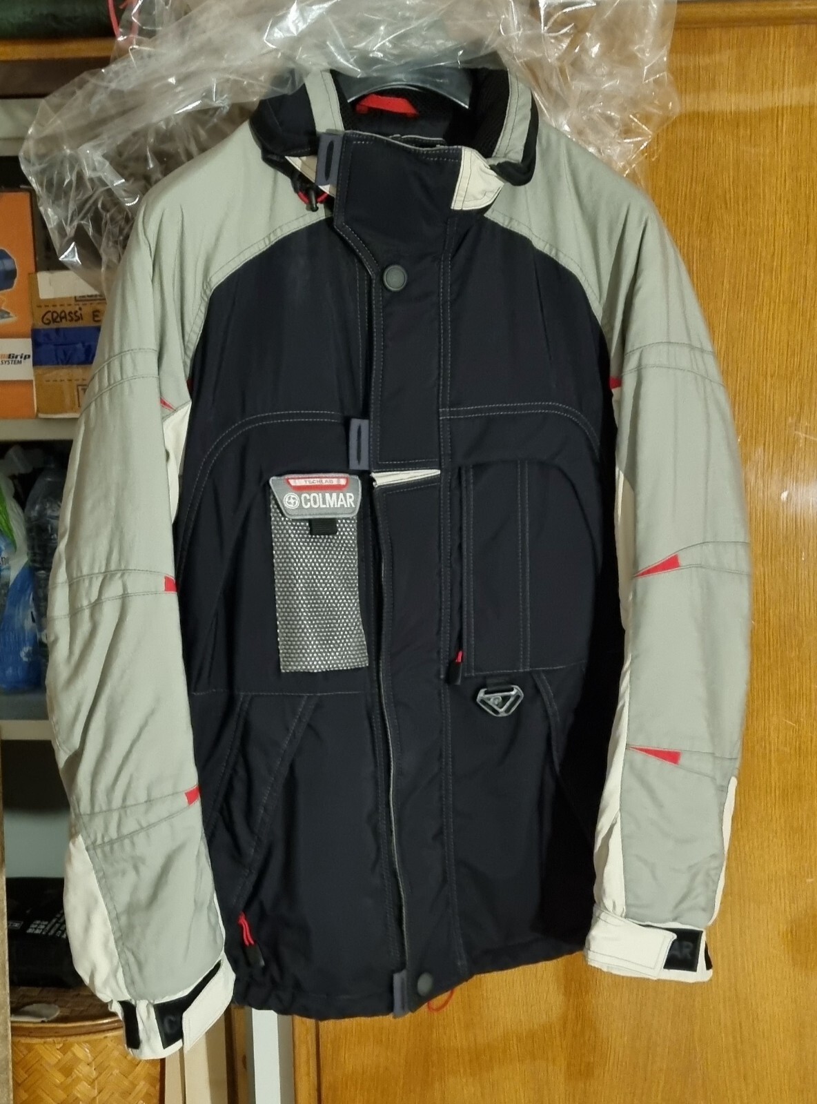 Foto 1 di 3