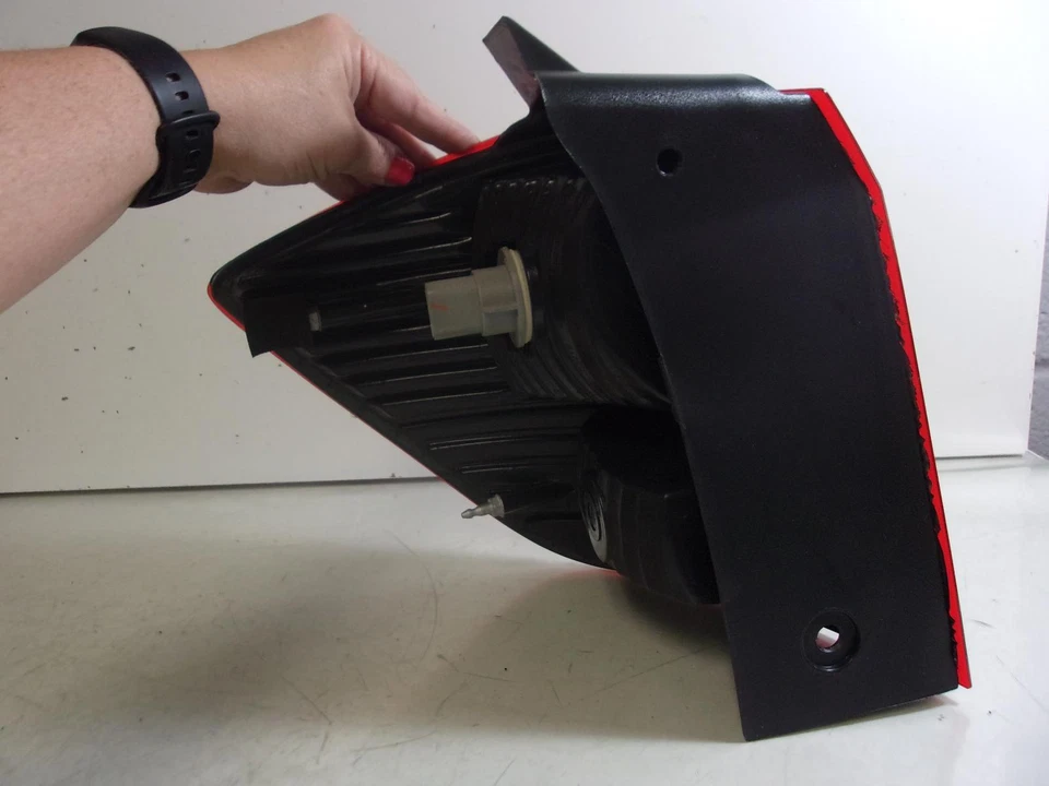 Se adapta a Dodge Journey 2014-2020 pasajero cuarto exterior panel luz trasera por TYC Foto 4 de 4