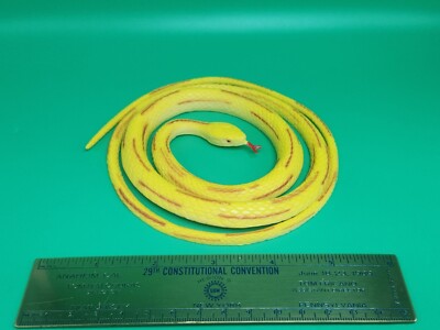 42'' 3.5 Feet Stretched Coiled Corn Snake Rubber Animal Toy Figure Yellow Brown