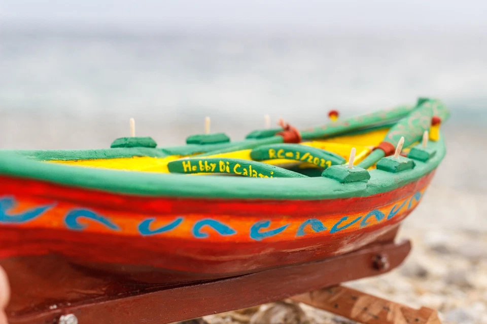 Modellino di Barca in Legno - Fatto a mano - Immagine 2 di 4