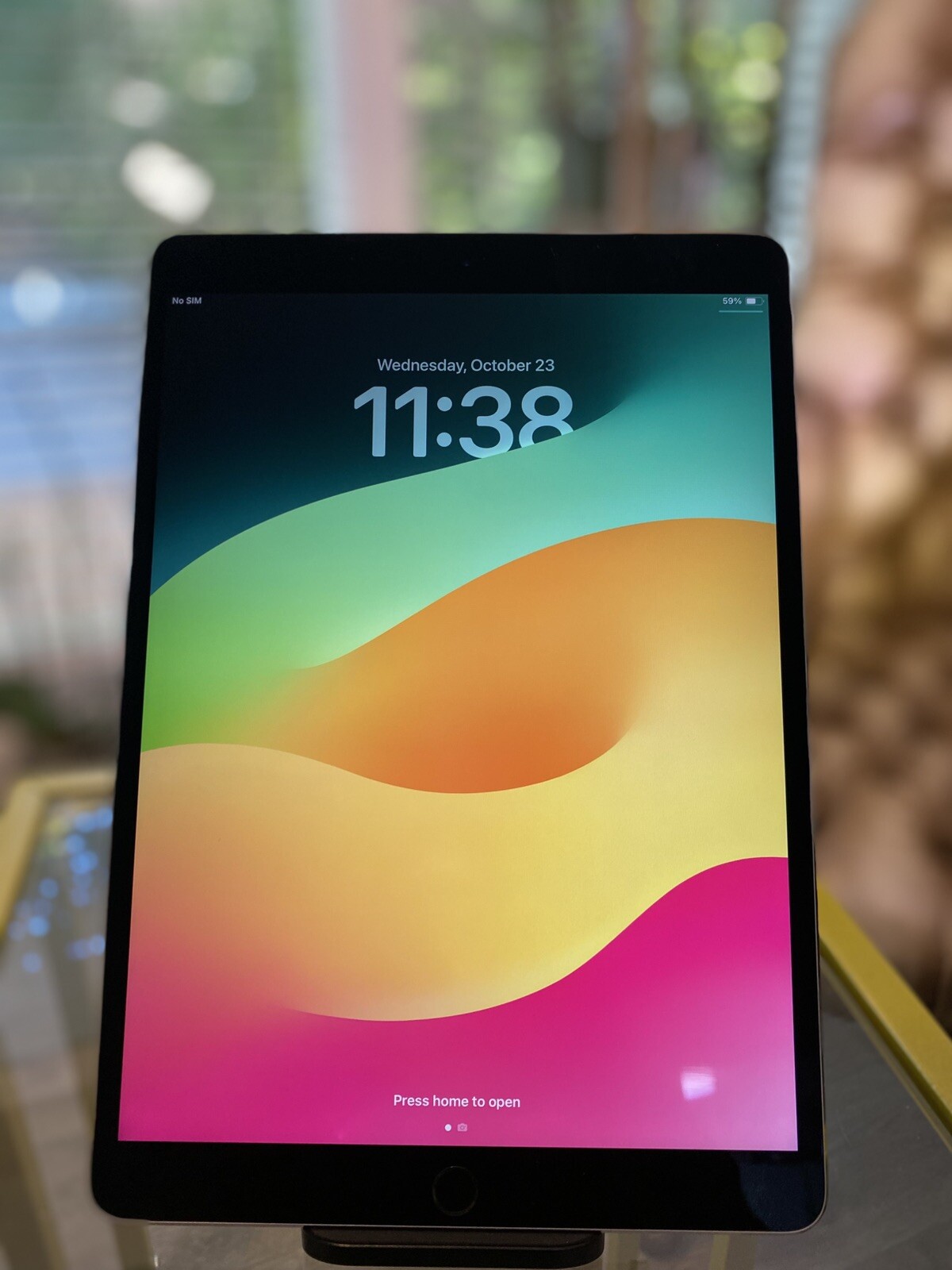 iPad Pro (10.5-inch, 64 GB, Silver, Model A1709-image