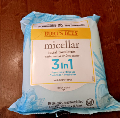2 Burt's Bees 3 In 1 Micellar Facial Towelettes With Coconut And Lotus Water 