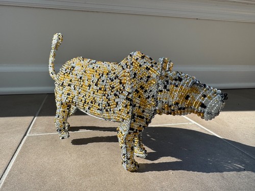 Handmade Beaded Leopard and Water Buffalo figurines by artist Job Guwhe - Picture 5 of 12