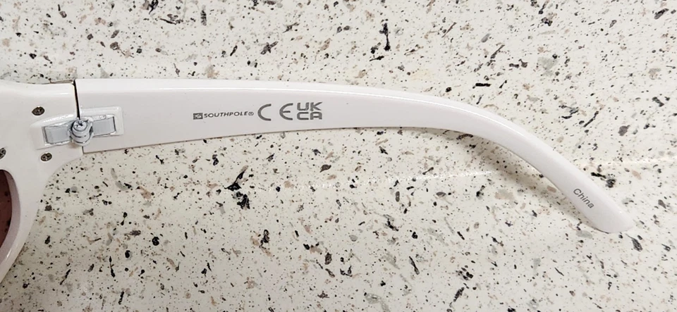 Gafas de sol Southpole 1019SP con montura blanca lentes marrones usadas algunas de uso bonitas Foto 4 de 4