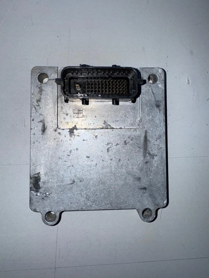 Chevrolet Cobalt TCU 2006-2011 número de pieza 24243901 pieza usada original OEM Foto 2 de 4