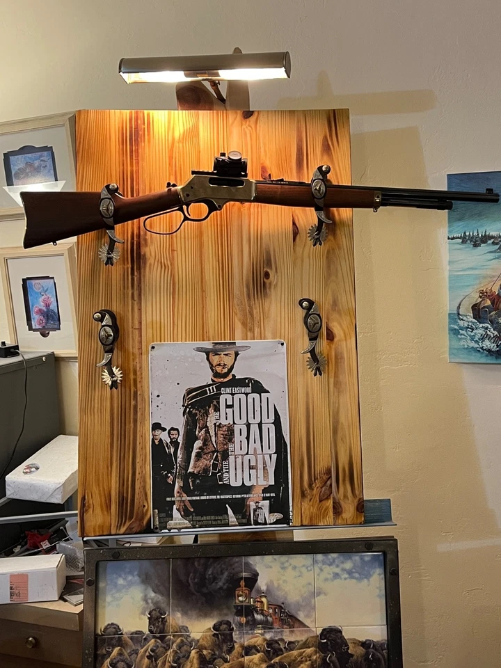 High Plains Gun Rack on Wood - Image 2 of 4