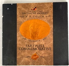 RARE !! OFFICIAL BALTIMORE ORIOLES CARL RIPKIN JR. FARWELL COMMEMORATIVE BOOK C3