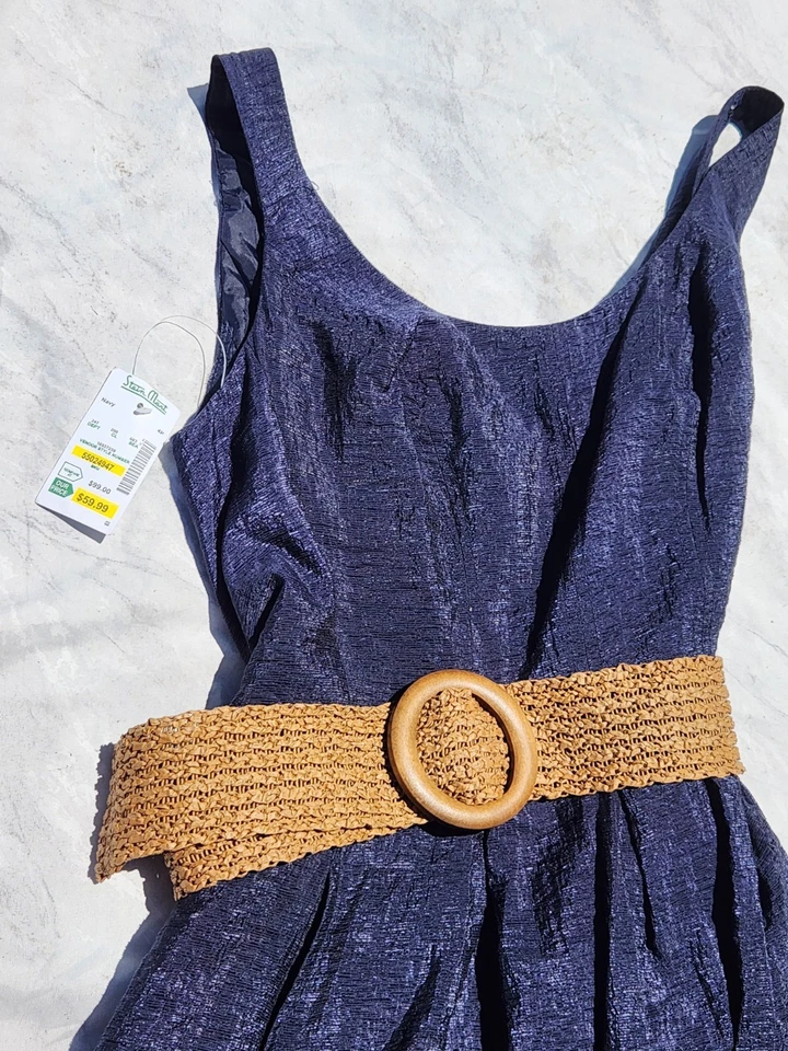 Vestido para mujer Nine West nuevo con etiquetas sin mangas ajustado y acampanado talla 4 Foto 3 de 4