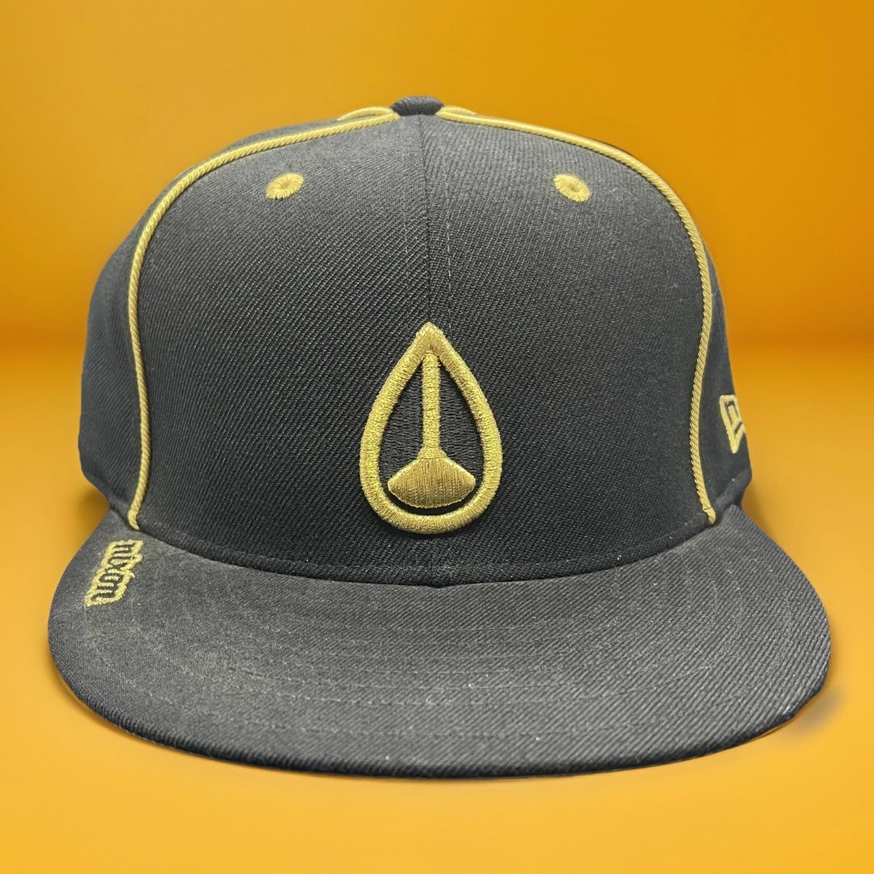 Nixon Black Gold Logo Fitted Trucker Hat One Size (7 3/8) New Era 59Fifty 59CM