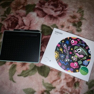 Wacom Intuos Digital Drawing Tablet Brand New