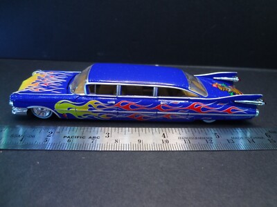 M2 Machines 1959 Cadillac Series 62 Stretch Limo blue in flames