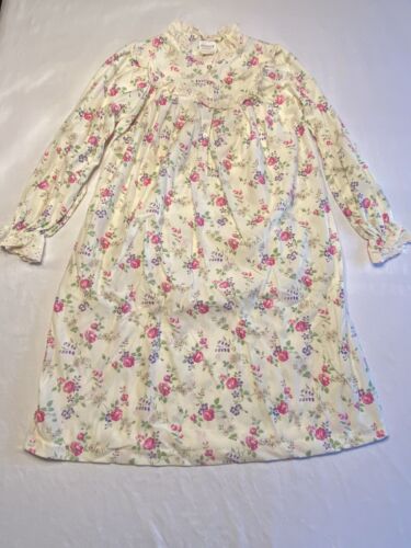 Mamary Vintage Floral Fleece Night Gown Shirt Size Small - Picture 1 of 10