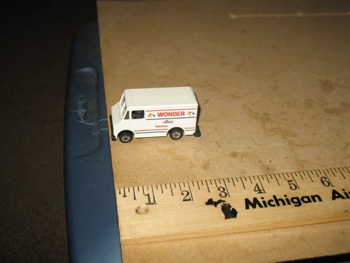 VINTAGE 1976 HOT WHEELS TOY VAN MADE IN MALAYSIA WONDER HOSTESS TWINKIES MATTEL