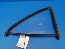 Mercedes-Benz E W123 1984 Linkes Hinteres Bel&uuml;ftungsfenster Glas PUM39724
