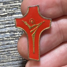 Red Cross Jesus Lapel Pin Hat Vest EUC K439