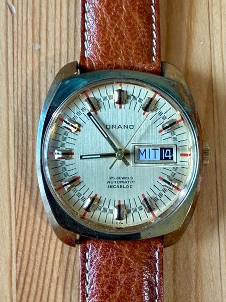 Montre Orano NOS plaqué or Automatique day date vintage