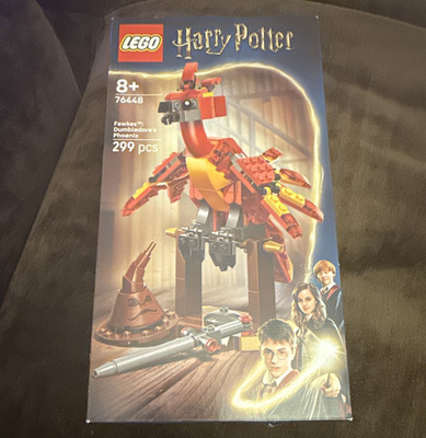 LEGO Harry Potter Fawkes: Dumbledore s Phoenix 76448, 299 Teile, 8+