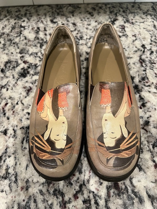 ICON Tan Leather Picture Japanese M7 Geisha Girl Comfort Loafers Woman's 6M