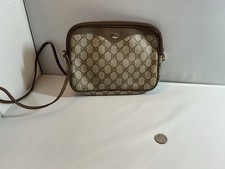 Vintage Gucci GG Supreme Monogram Canvas Crossbody Bag Brown Italy Accessory