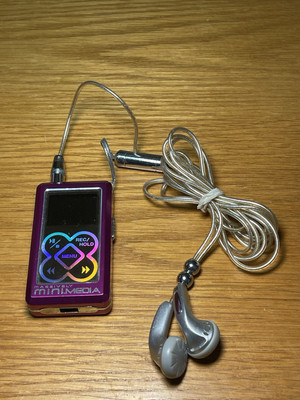 2006 VINTAGE - rare Tiger MASSIVELY MINI MEDIA - MP3 Audio Player: spares/repair