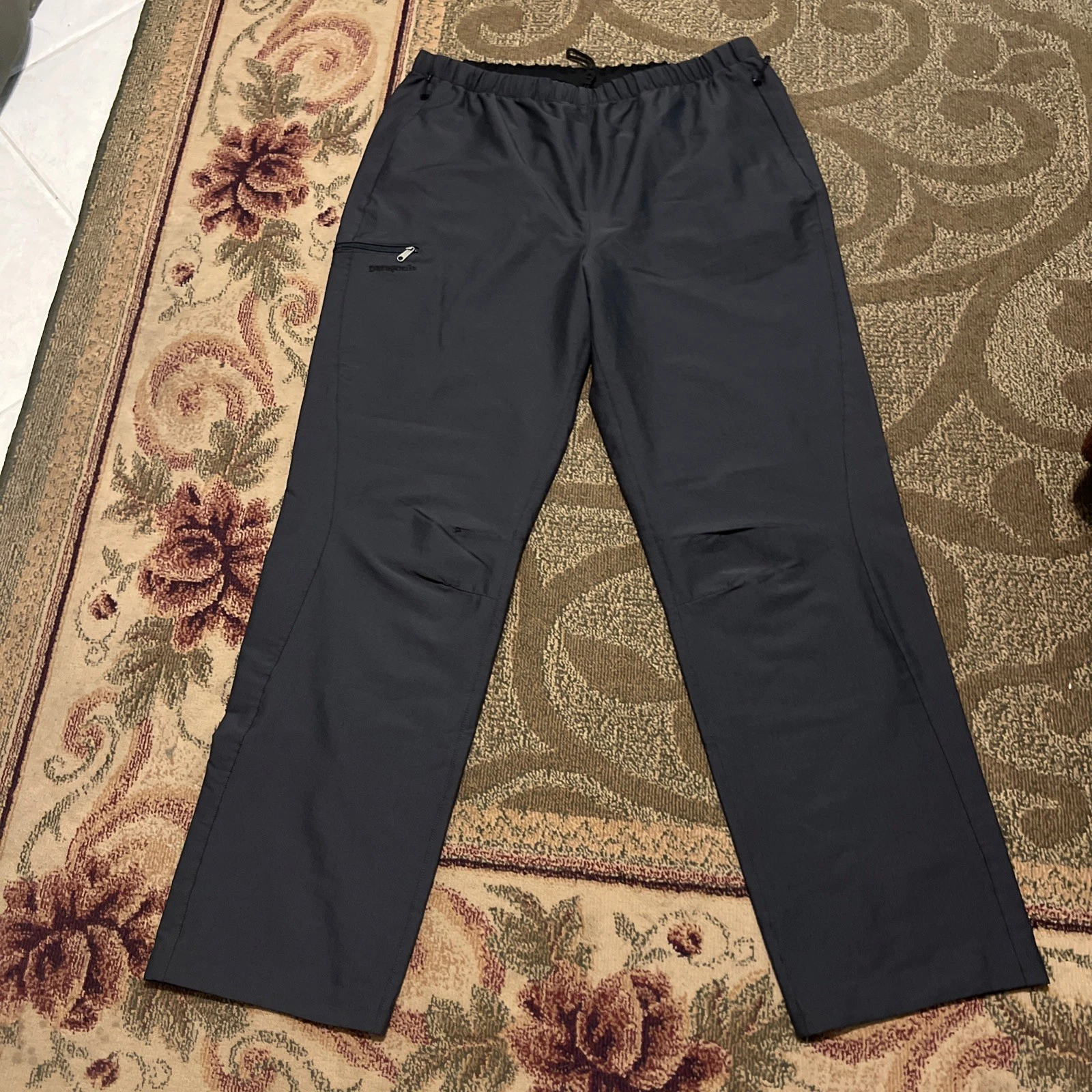 Patagonia quick dry nylon sz XL Water Resistant Hiking pants